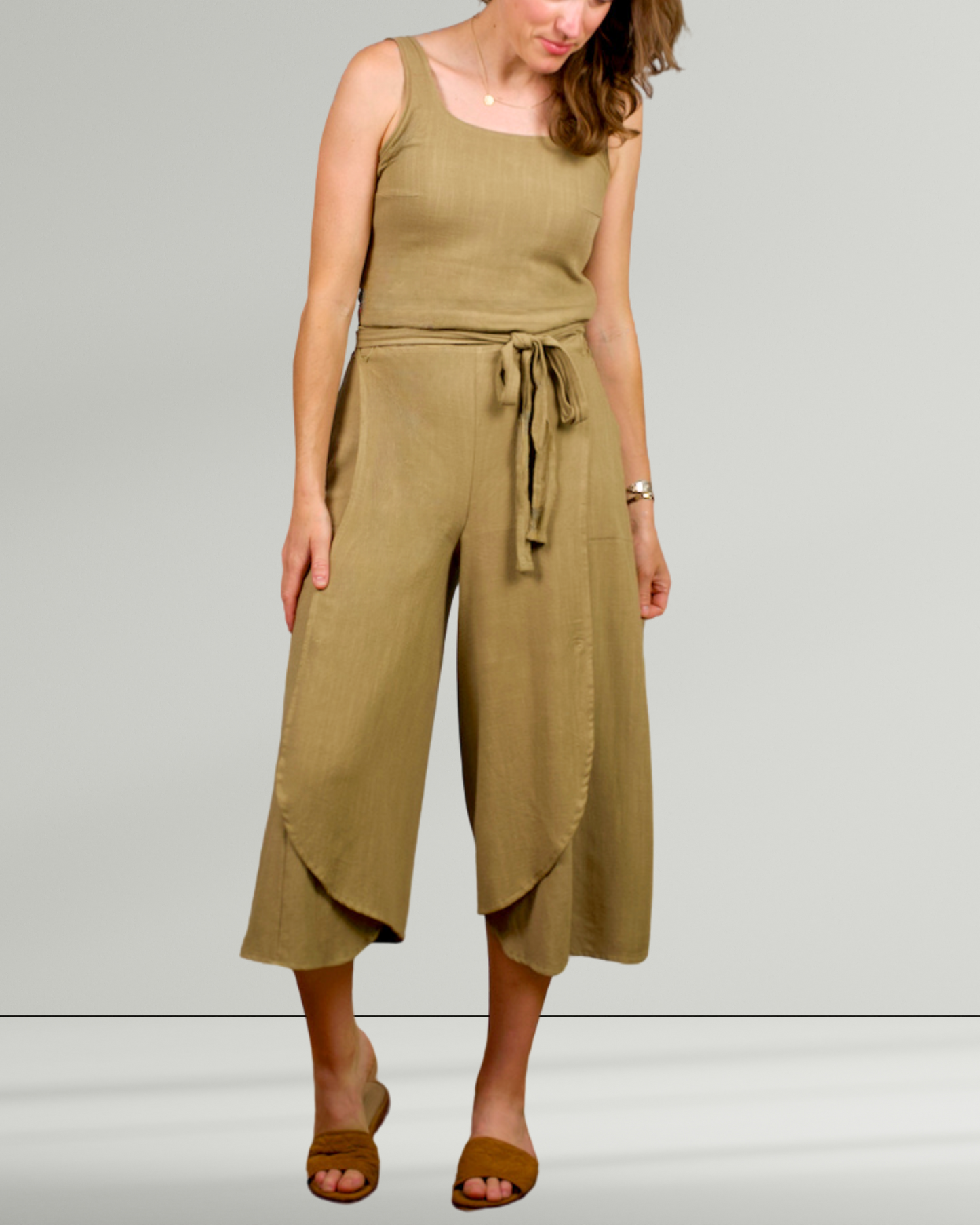 Pre-Order / Linen Blend Modern Gibson Reformed Dress - Mushroom